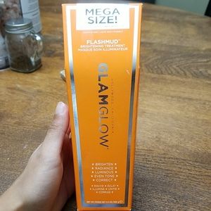 Glam glow flashmud